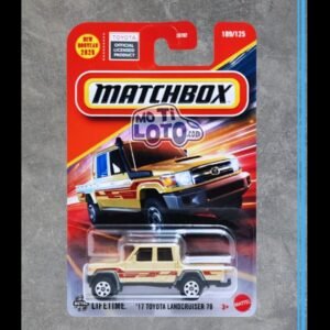 Matchbox - 17 Toyota Landcruiser 78 - Beige