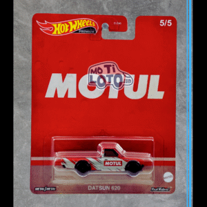 Hot Wheels Premium - Datsun 620 - Red